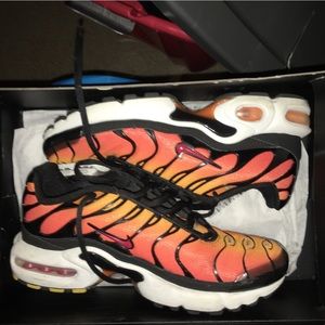 Nike plus orange and black